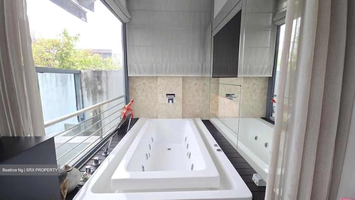 Watermark Robertson Quay (D9), Apartment #637810571
